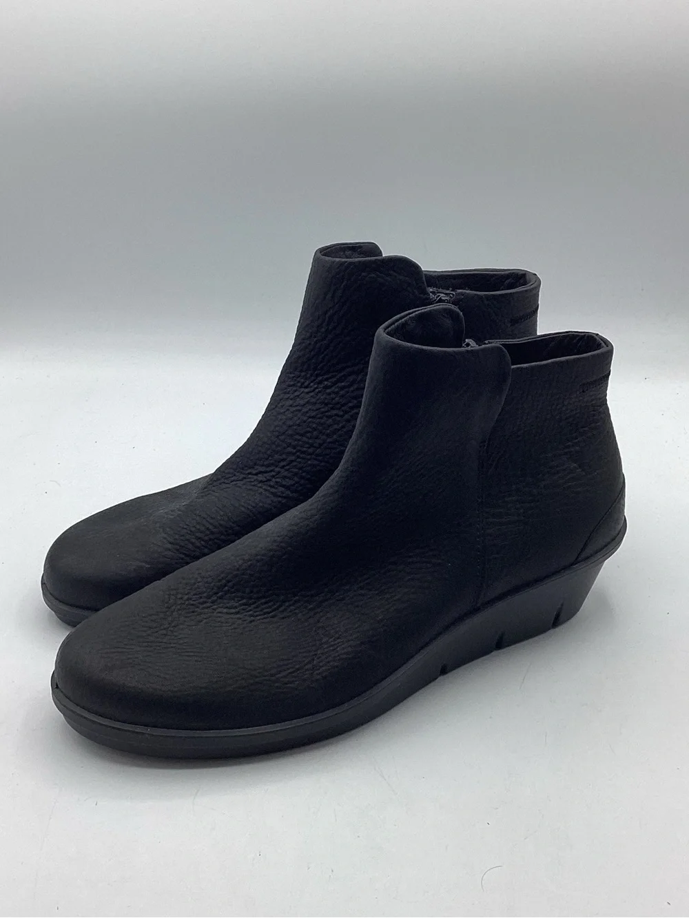 Ecco Black Women's Leather Ankle Booties Size 11